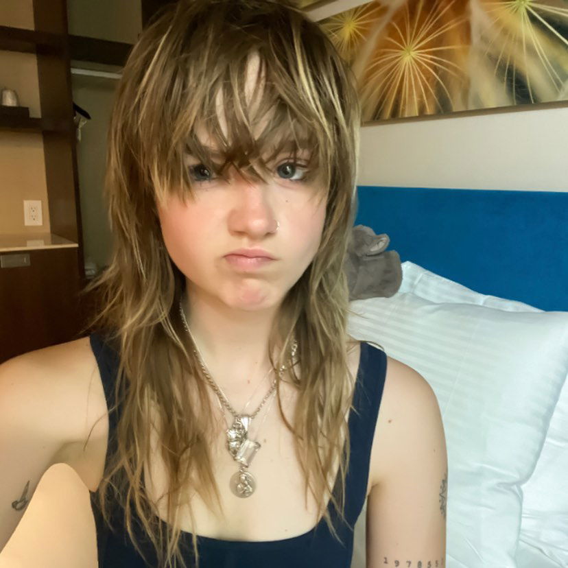 _femalien instagram image archive image