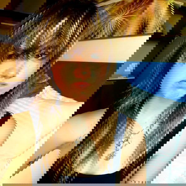 _femalien image ~ Altpins