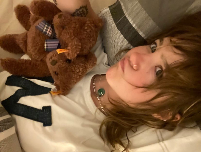 _femalien instagram image archive image