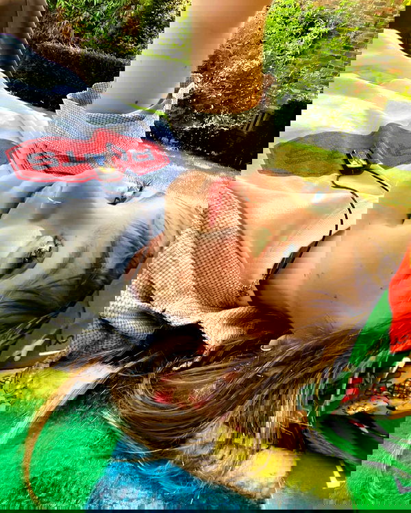 _femalien image ~ Altpins