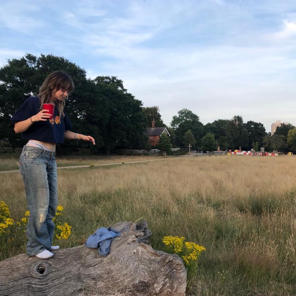 _femalien instagram image archive image