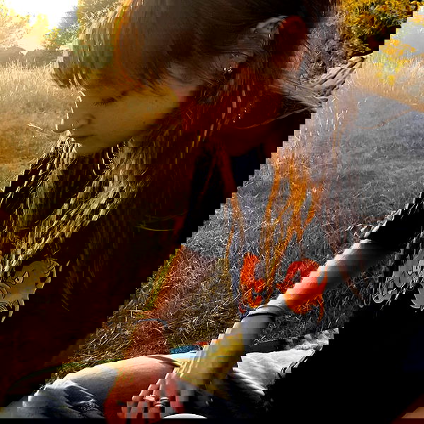 _femalien image ~ Altpins