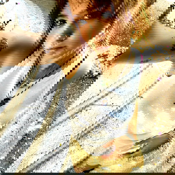 _femalien image ~ Altpins