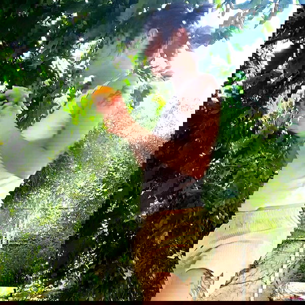 _femalien image ~ Altpins