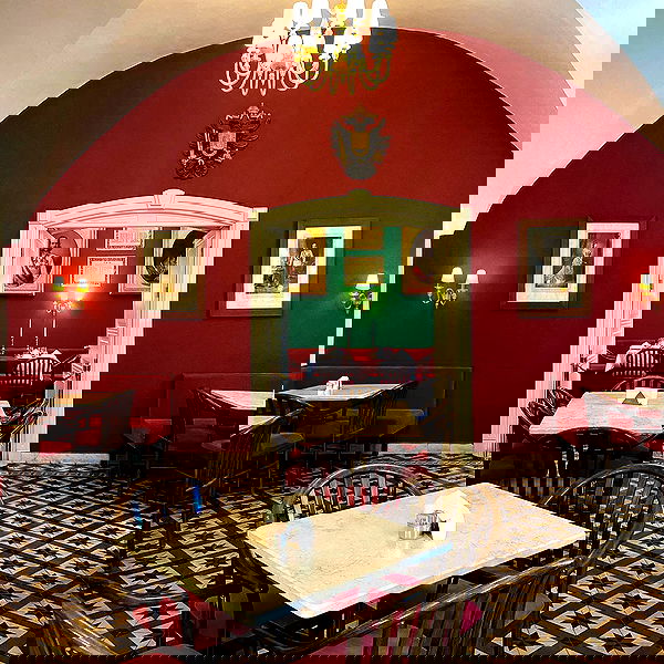 _femalien image ~ Altpins