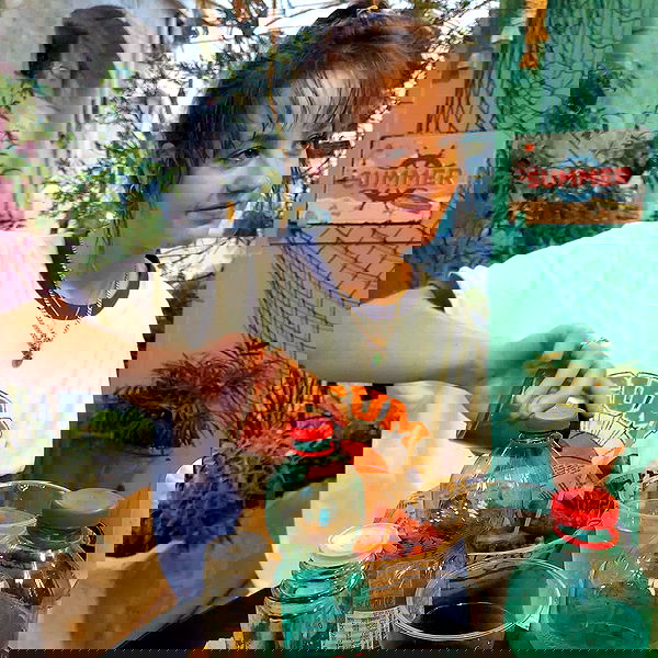 _femalien image ~ Altpins