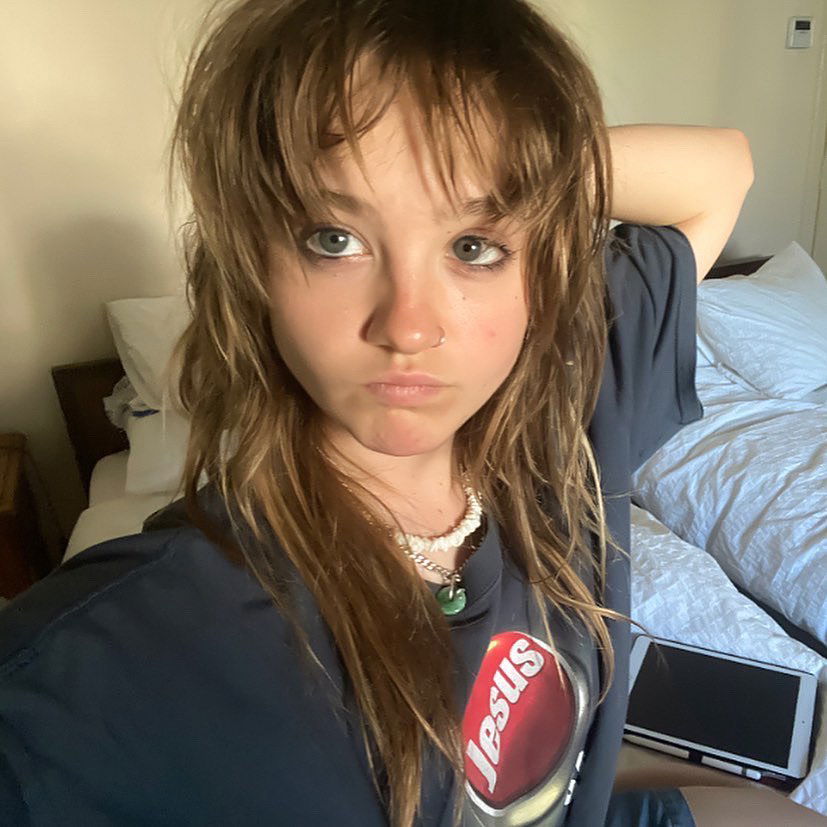 _femalien instagram image archive image