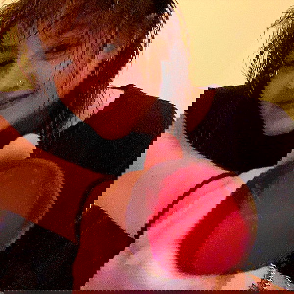 _femalien image ~ Altpins