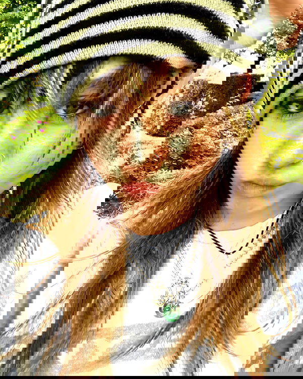 _femalien image ~ Altpins