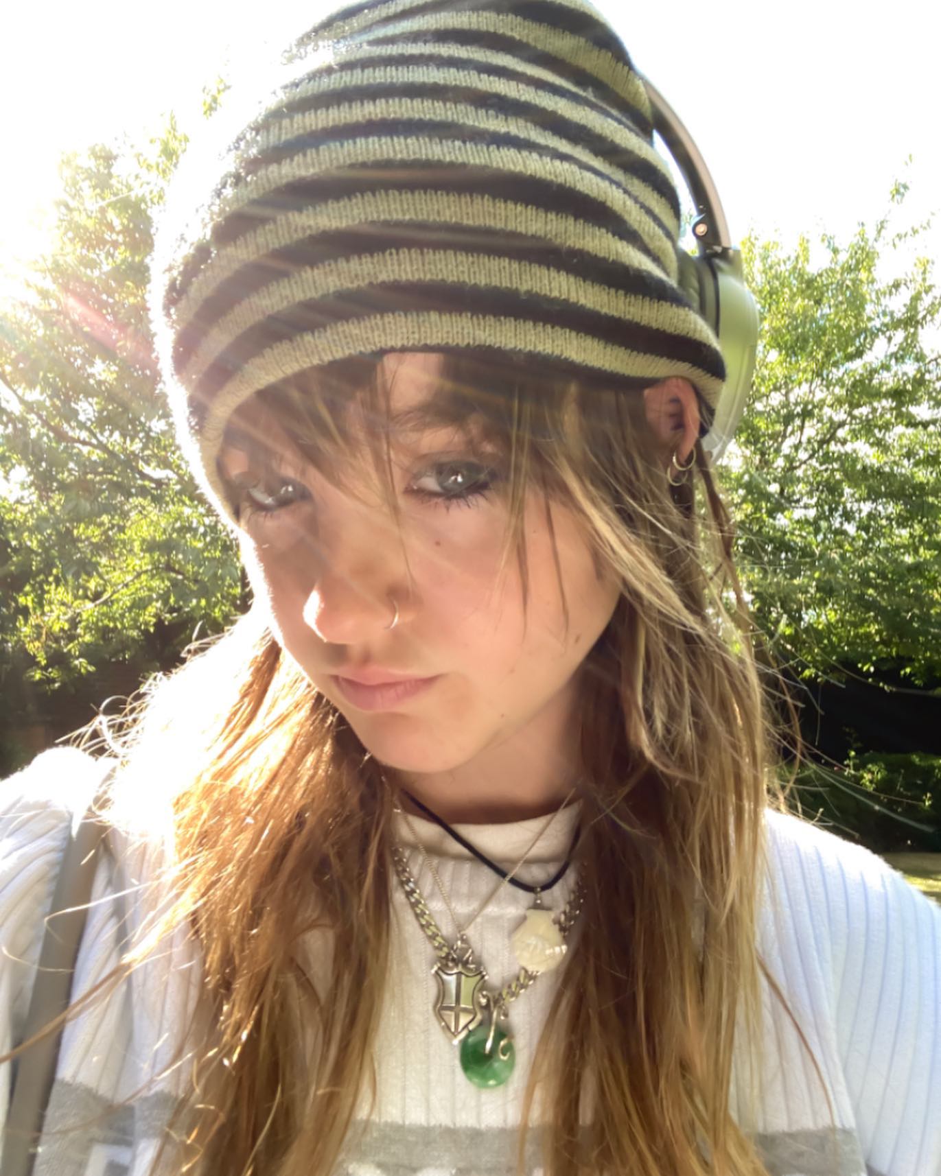 _femalien instagram image archive image