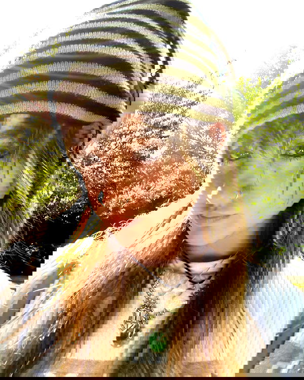 _femalien image ~ Altpins