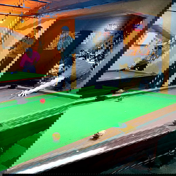 _femalien image ~ Altpins