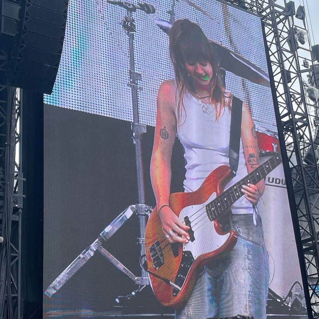 _femalien instagram image archive image