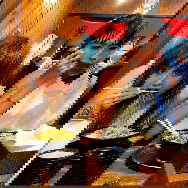 _femalien image ~ Altpins