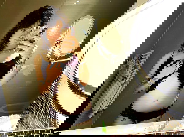 _femalien image ~ Altpins