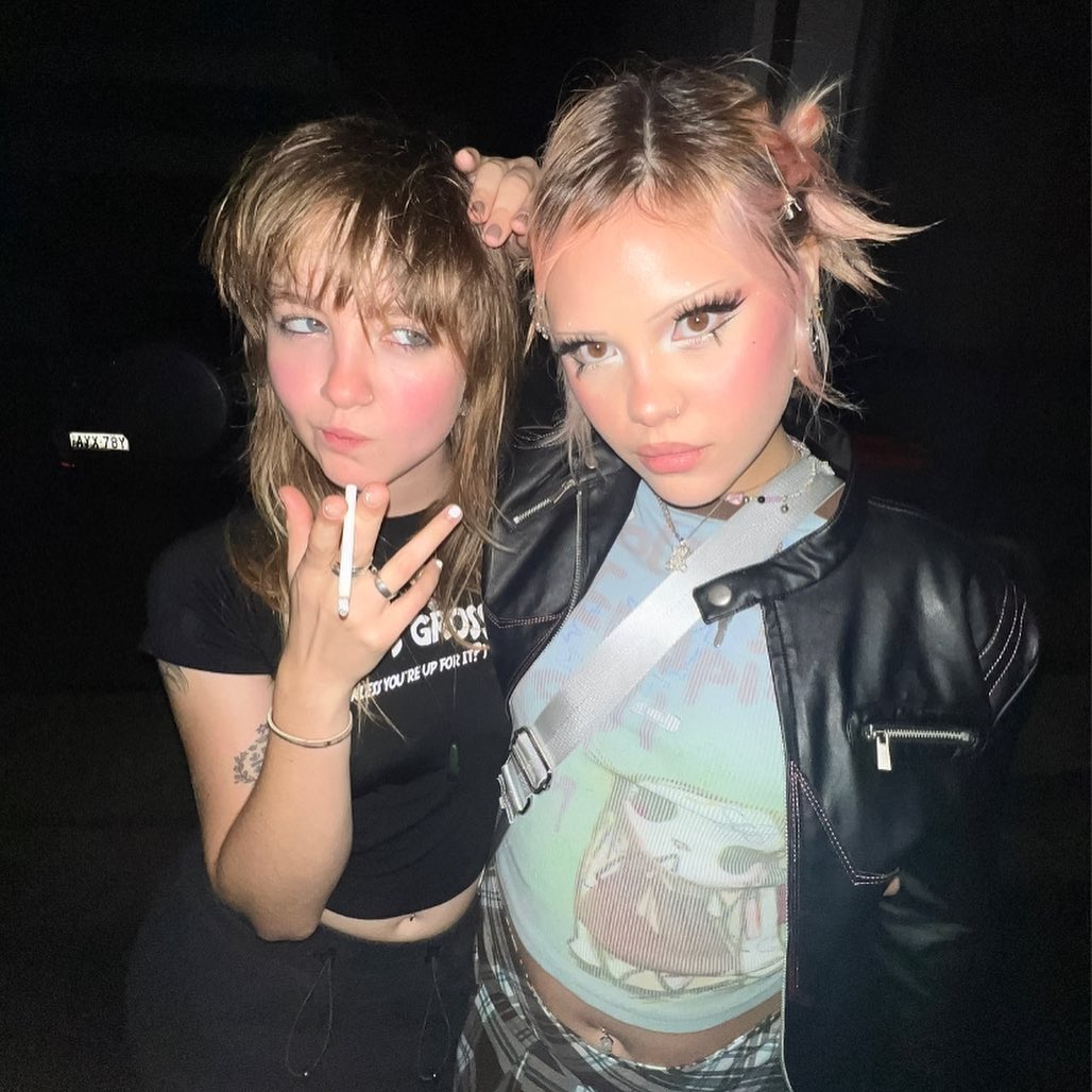 _femalien instagram image archive image