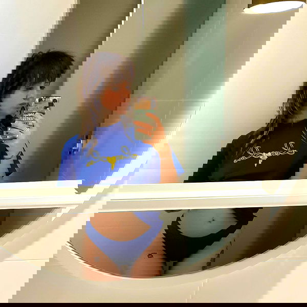 _femalien image ~ Altpins