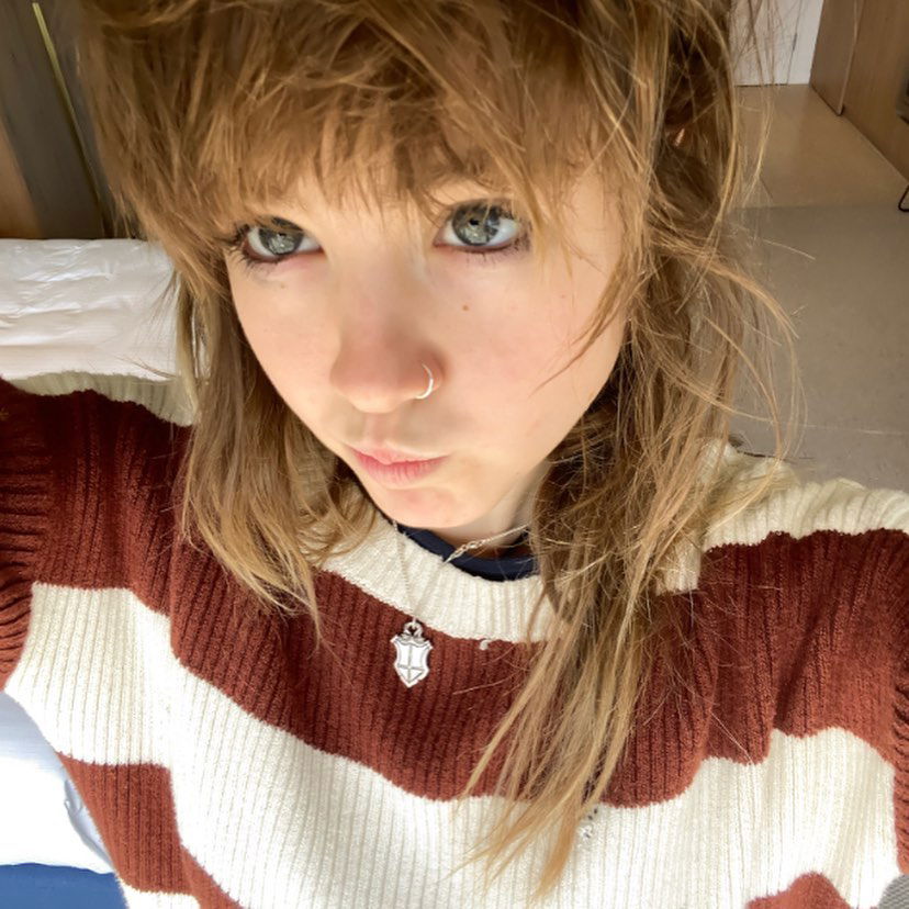 _femalien instagram image archive image