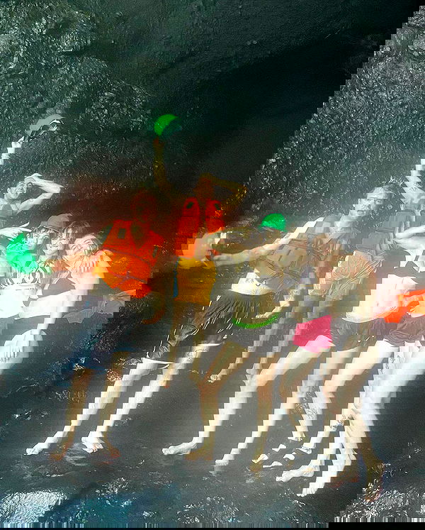 _femalien image ~ Altpins