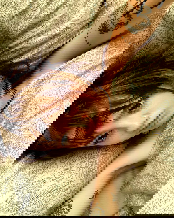 _femalien image ~ Altpins