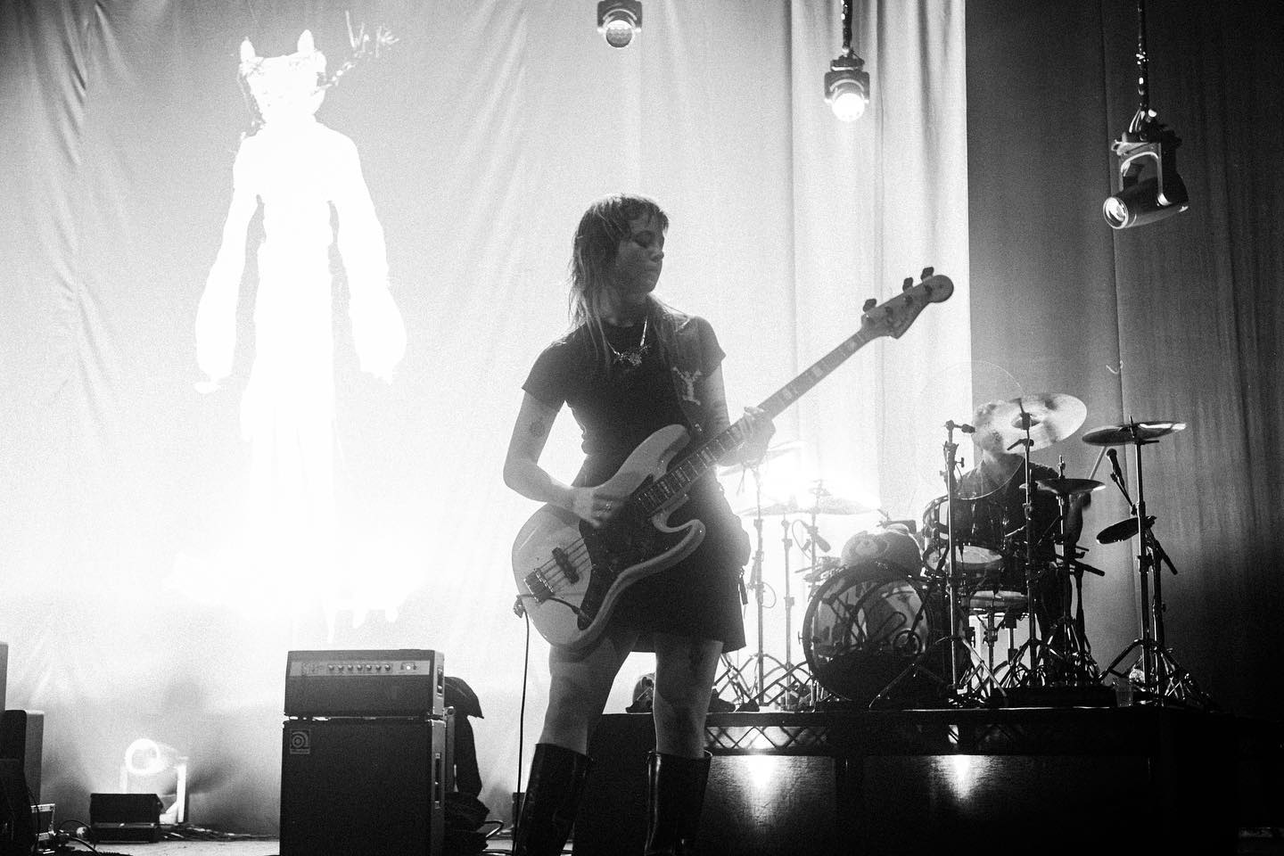 _femalien instagram image archive image