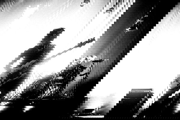 _femalien image ~ Altpins