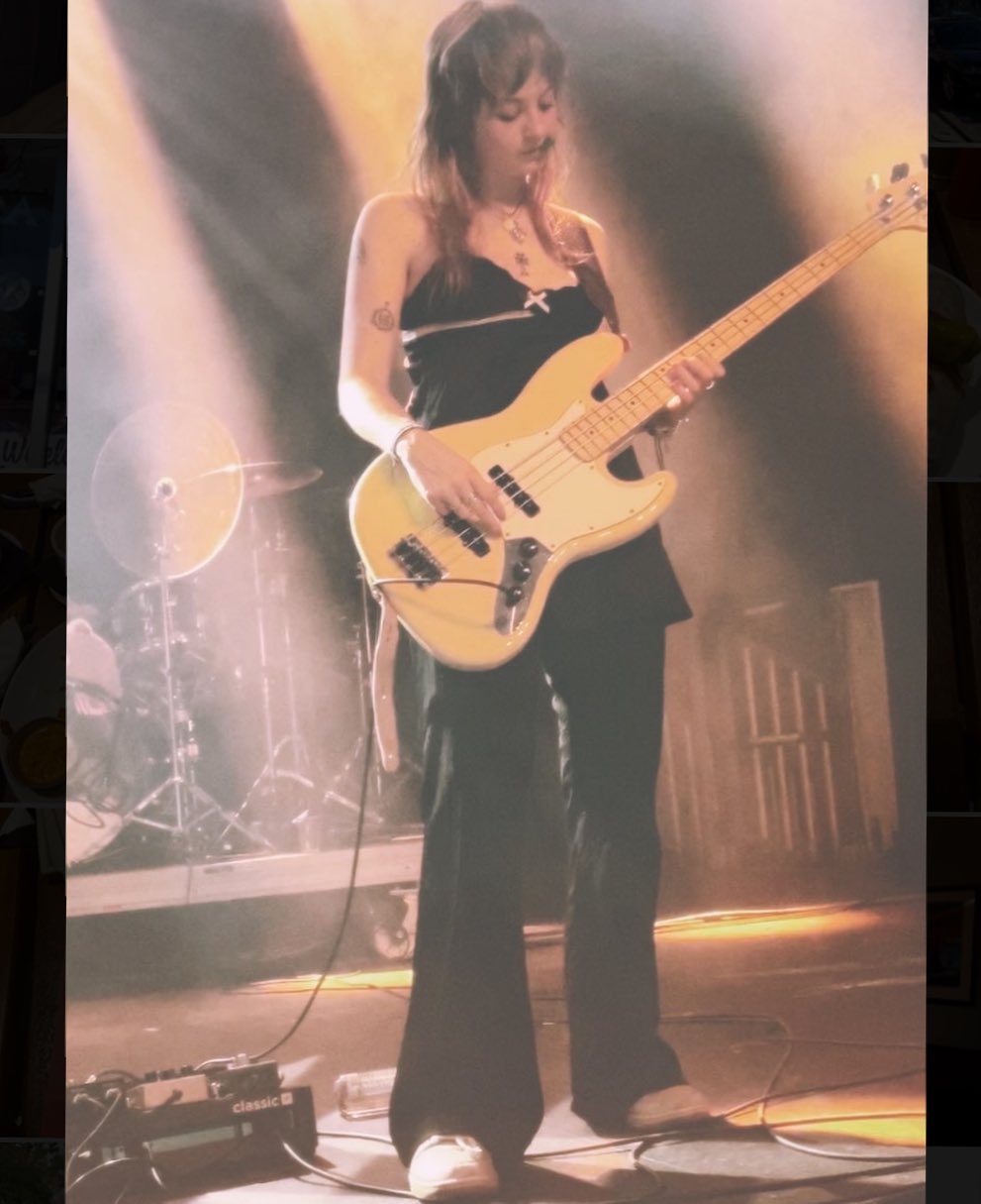 _femalien instagram image archive image