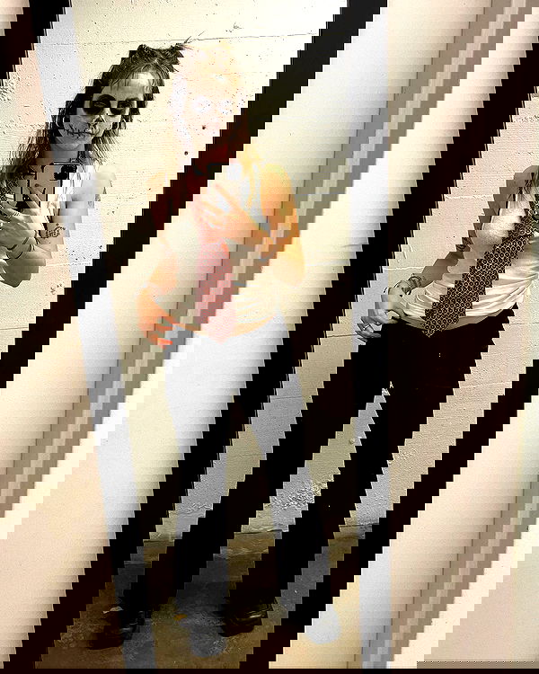 _femalien image ~ Altpins