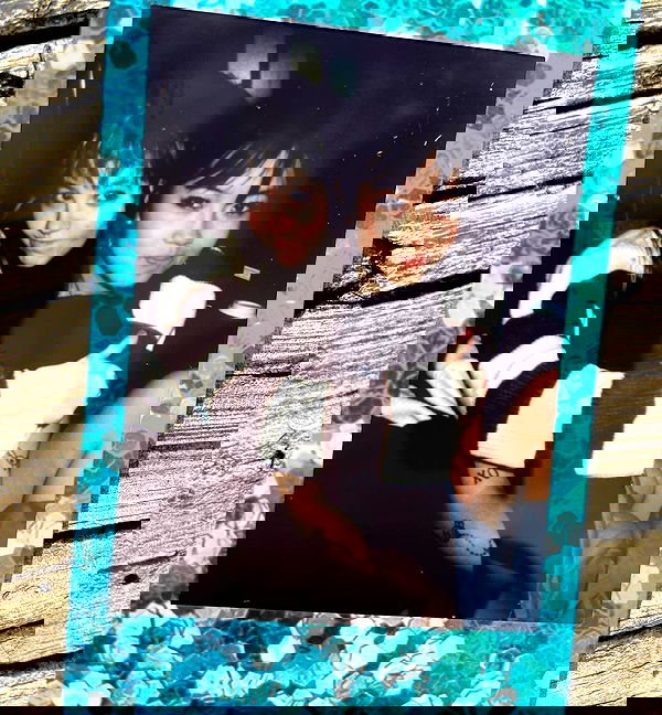 _femalien image ~ Altpins