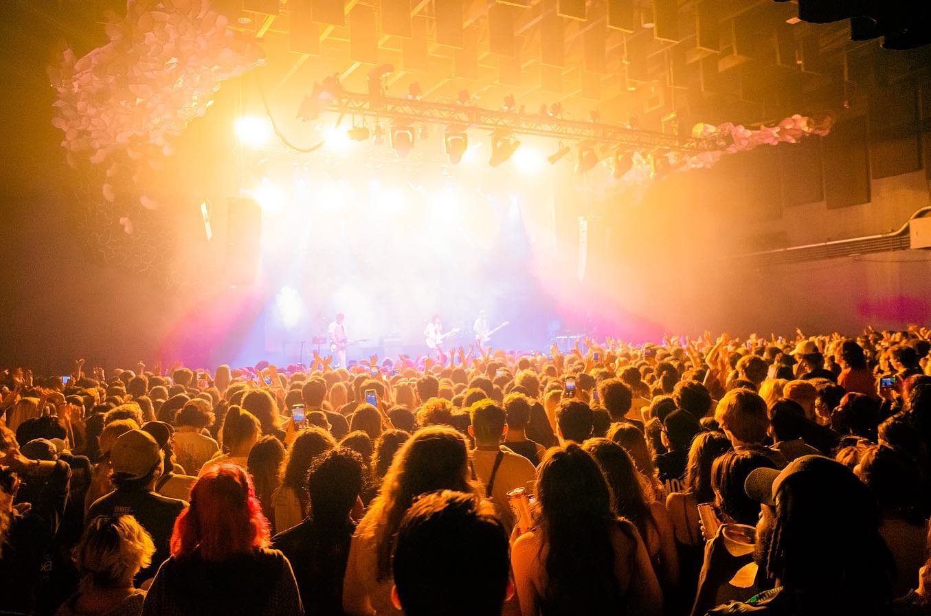 _femalien instagram image archive image