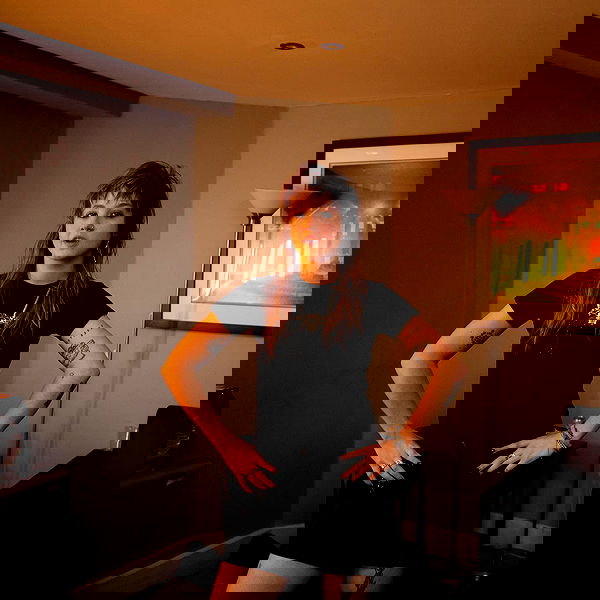 _femalien image ~ Altpins