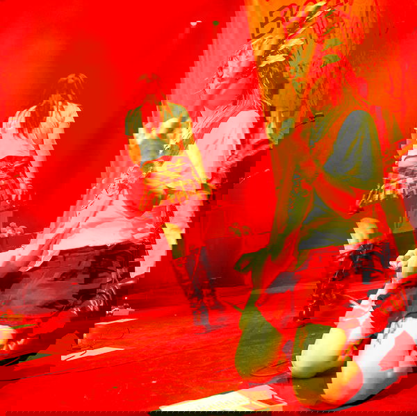 _femalien image ~ Altpins