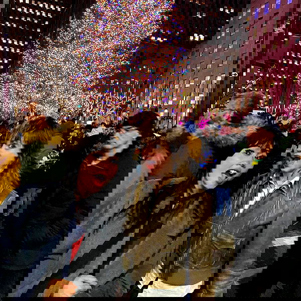 _femalien image ~ Altpins