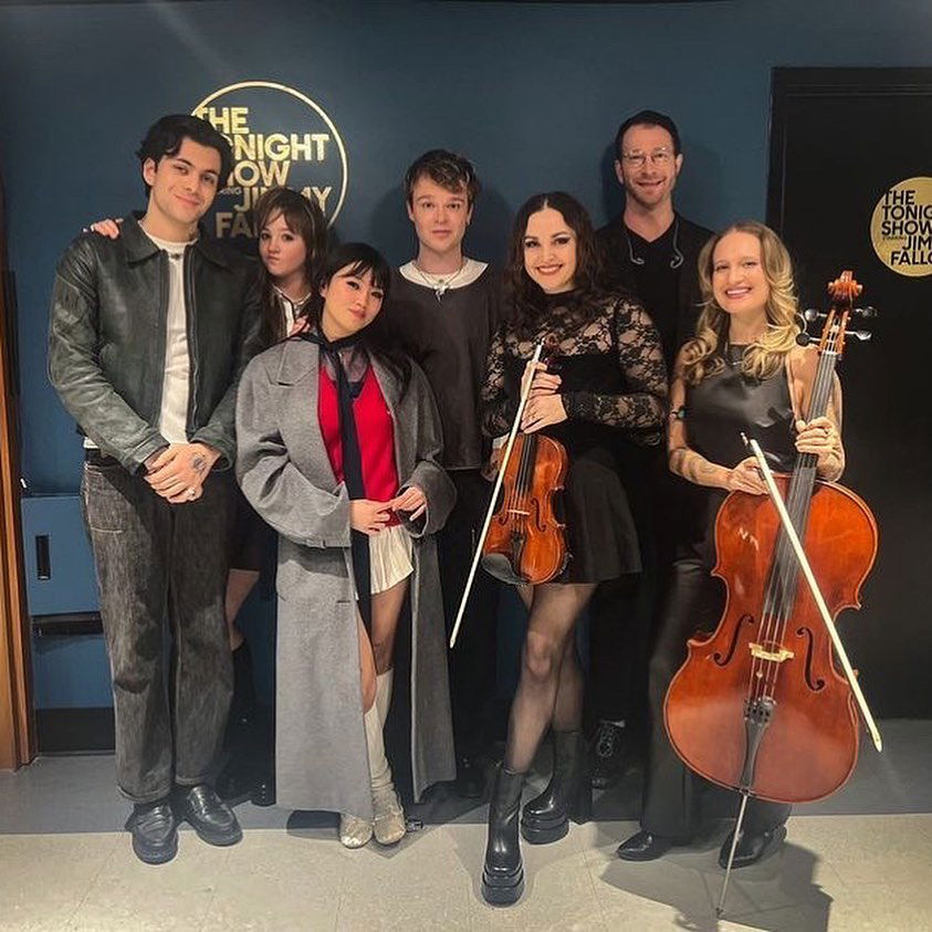 _femalien instagram image archive image