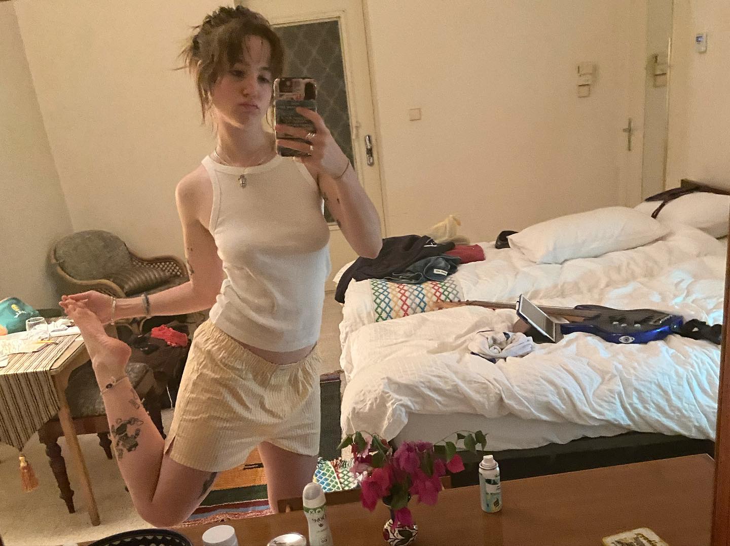 _femalien instagram image archive image