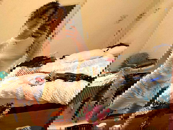 _femalien image ~ Altpins