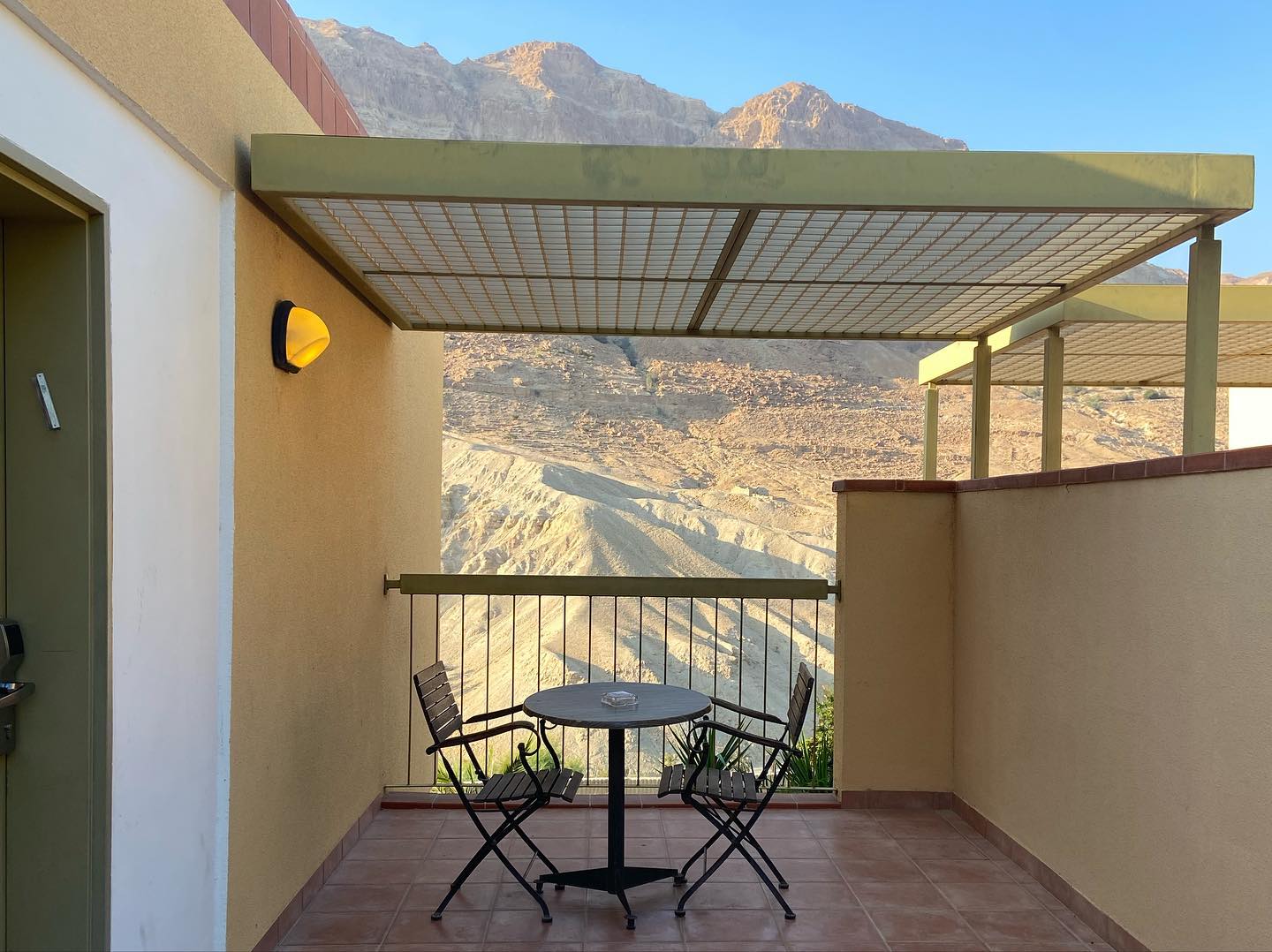 _femalien instagram image archive image