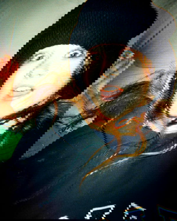 _femalien image ~ Altpins