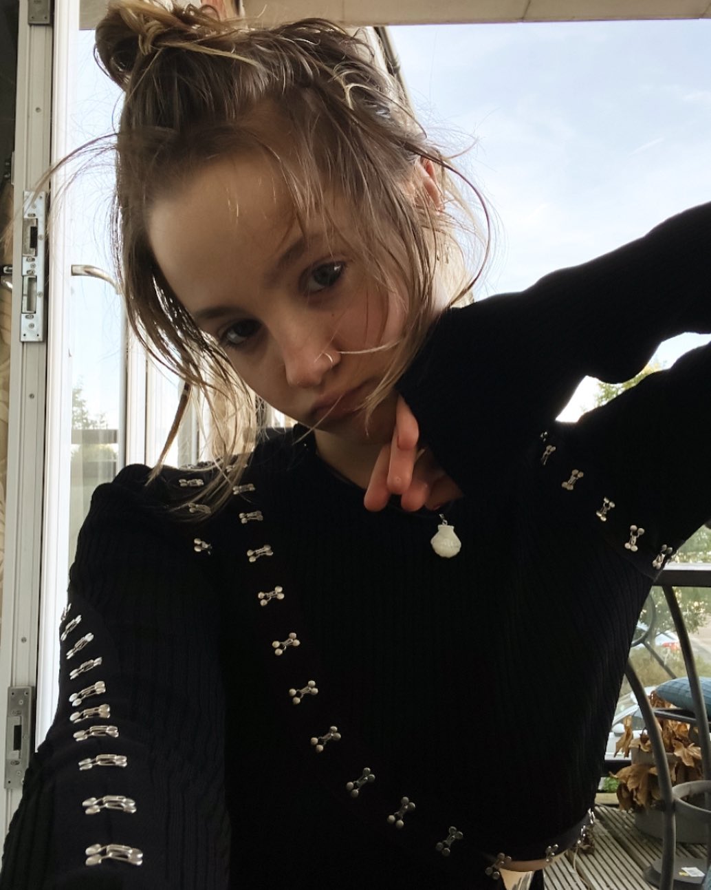 _femalien instagram image archive image