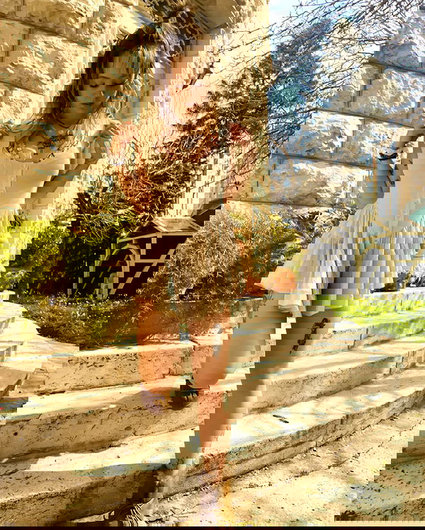 _femalien image ~ Altpins