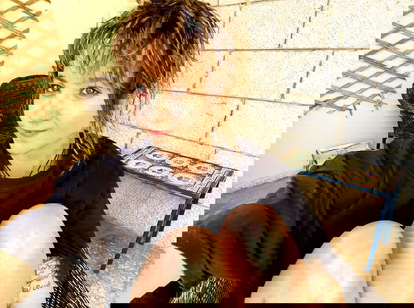 _femalien image ~ Altpins