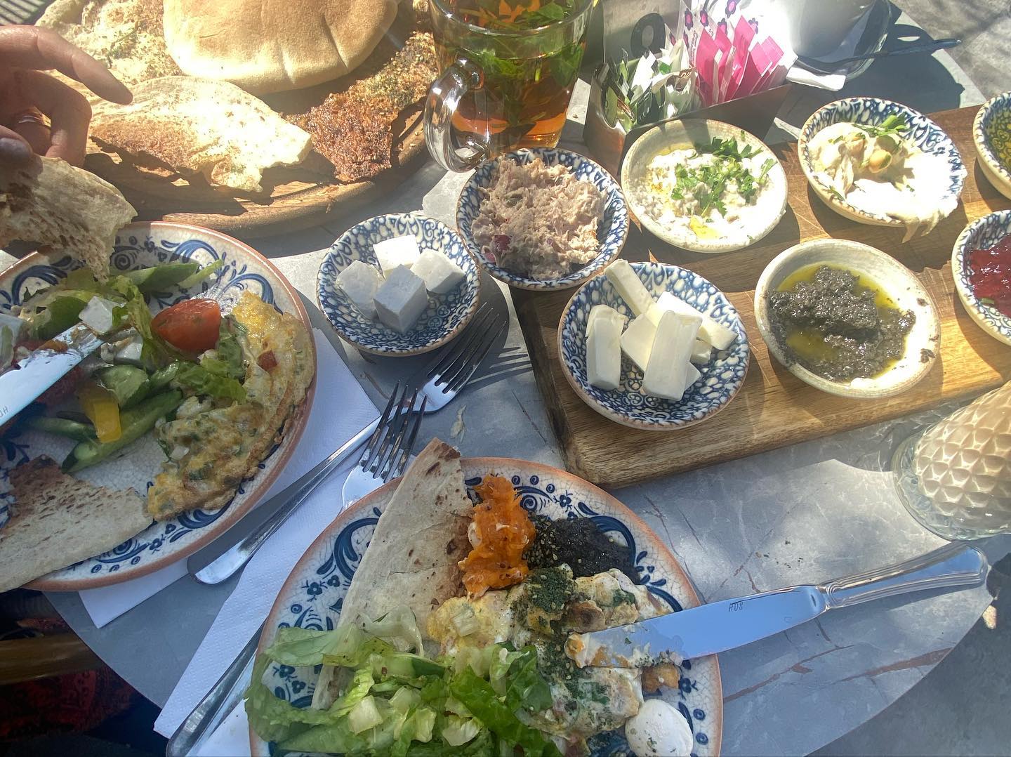 _femalien instagram image archive image