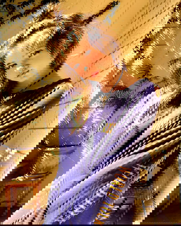 _femalien image ~ Altpins