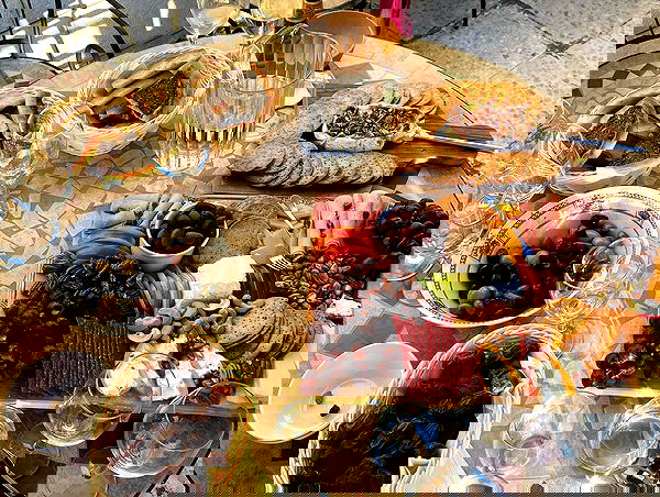 _femalien image ~ Altpins