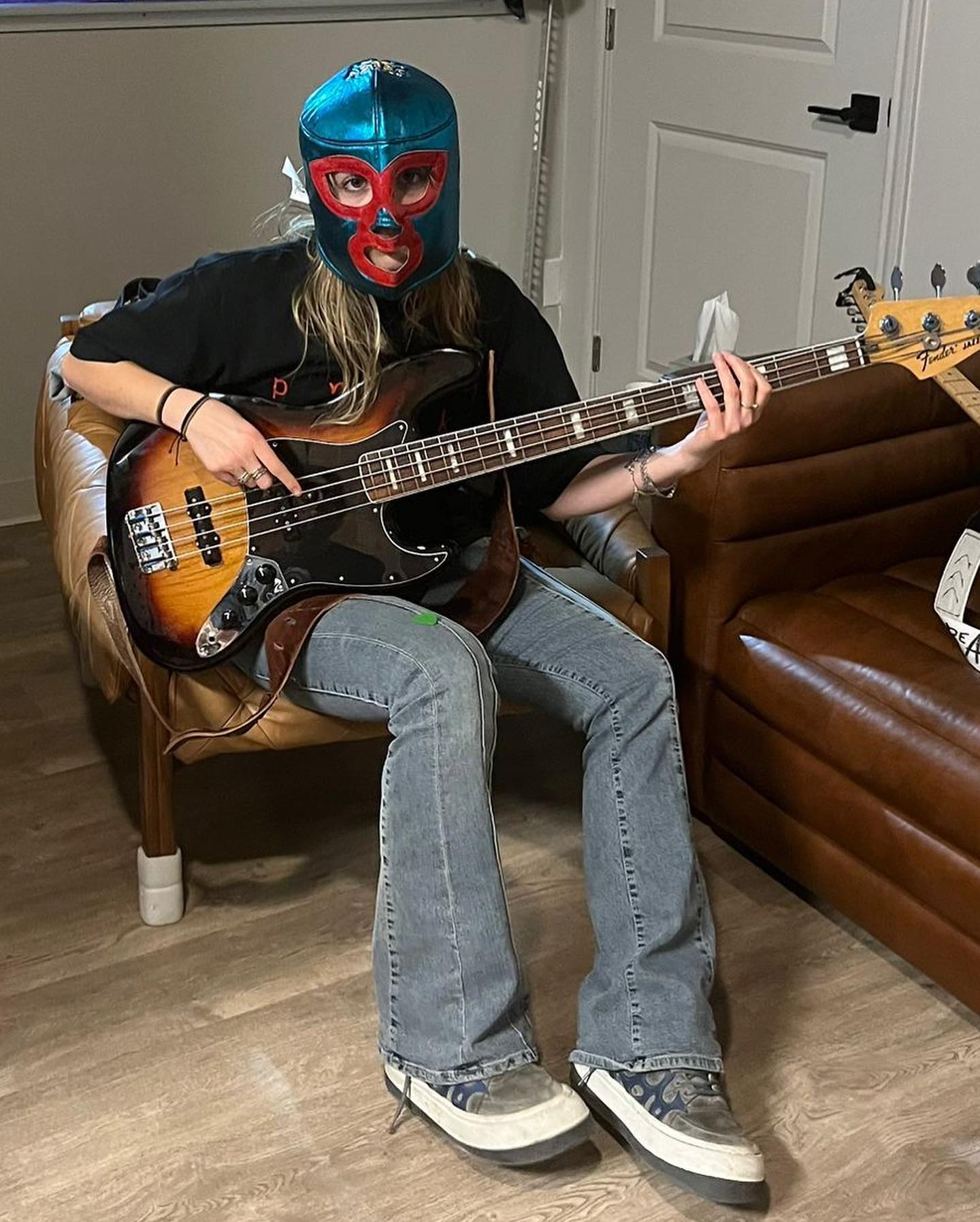 _femalien instagram image archive image