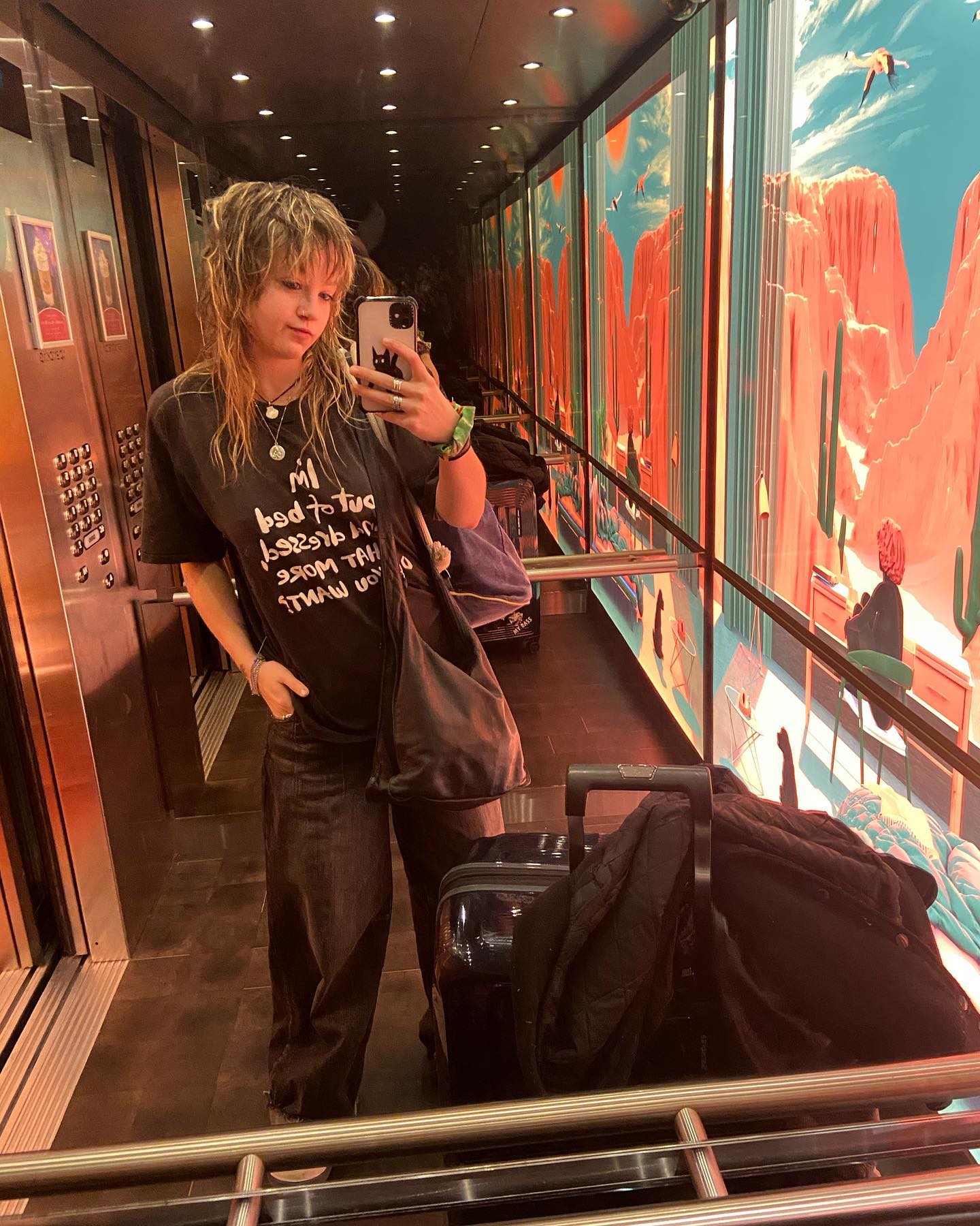 _femalien instagram image archive image