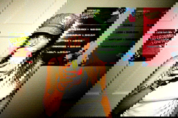 _femalien image ~ Altpins