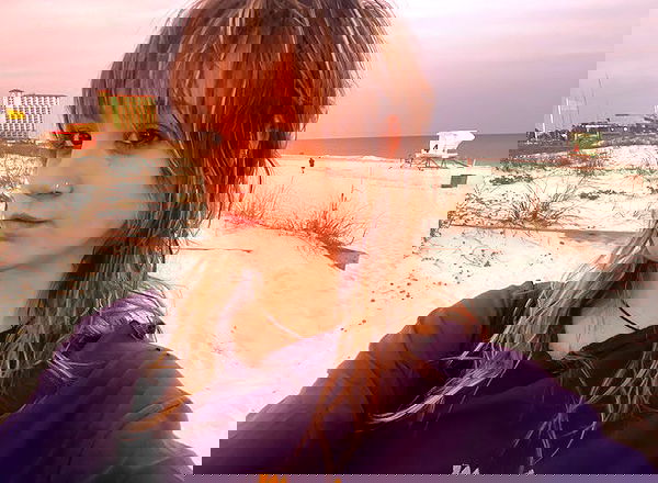 _femalien image ~ Altpins