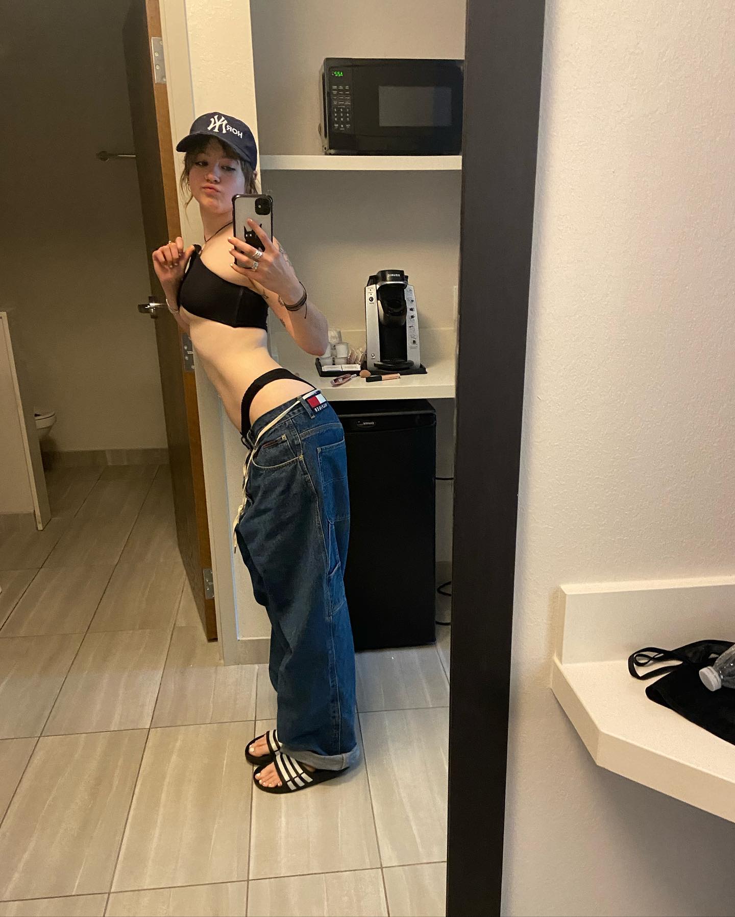 _femalien instagram image archive image