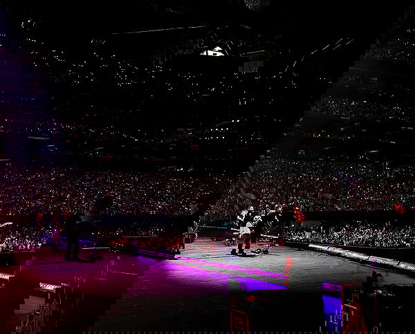 _femalien image ~ Altpins